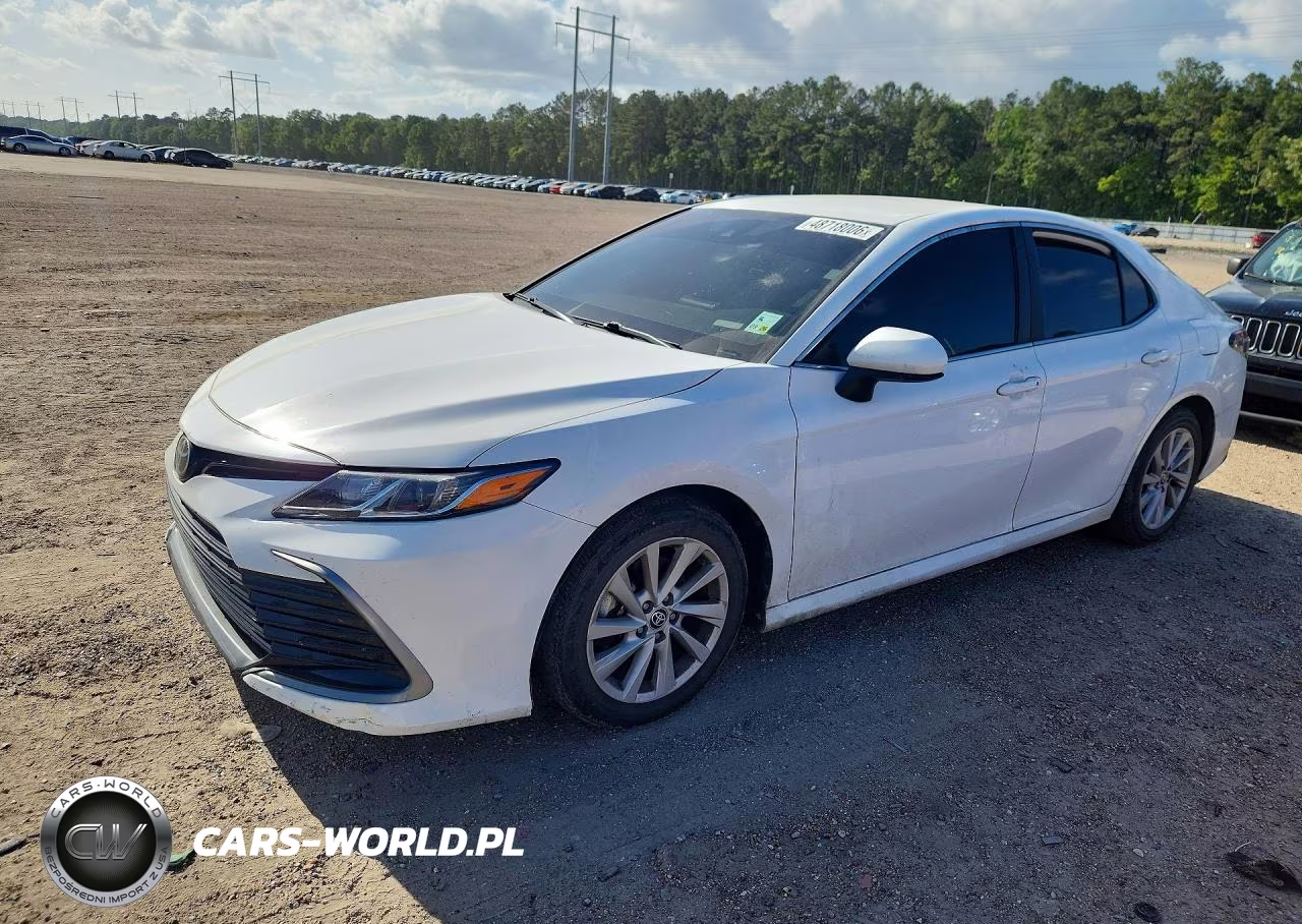 2023 Toyota Camry Le
