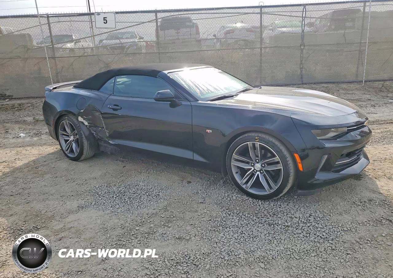 2018 Chevrolet Camaro Lt VIN:1G1FB3DS5J0117178 - 4