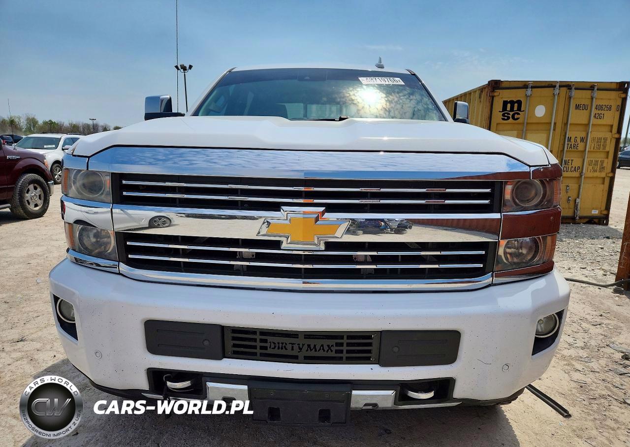 2015 Chevrolet Silverado K2500 High Country VIN:1GC1KXE81FF558600 - 5