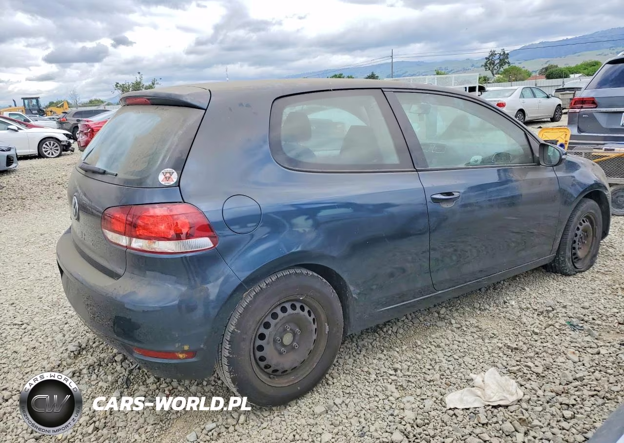 2010 Volkswagen Golf VIN:WVWBB7AJ9AW263900 - 3