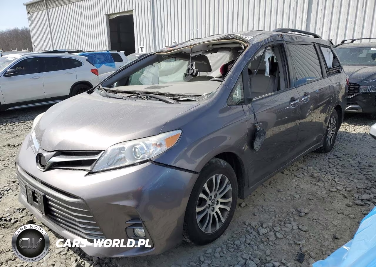2019 Toyota Sienna Xle