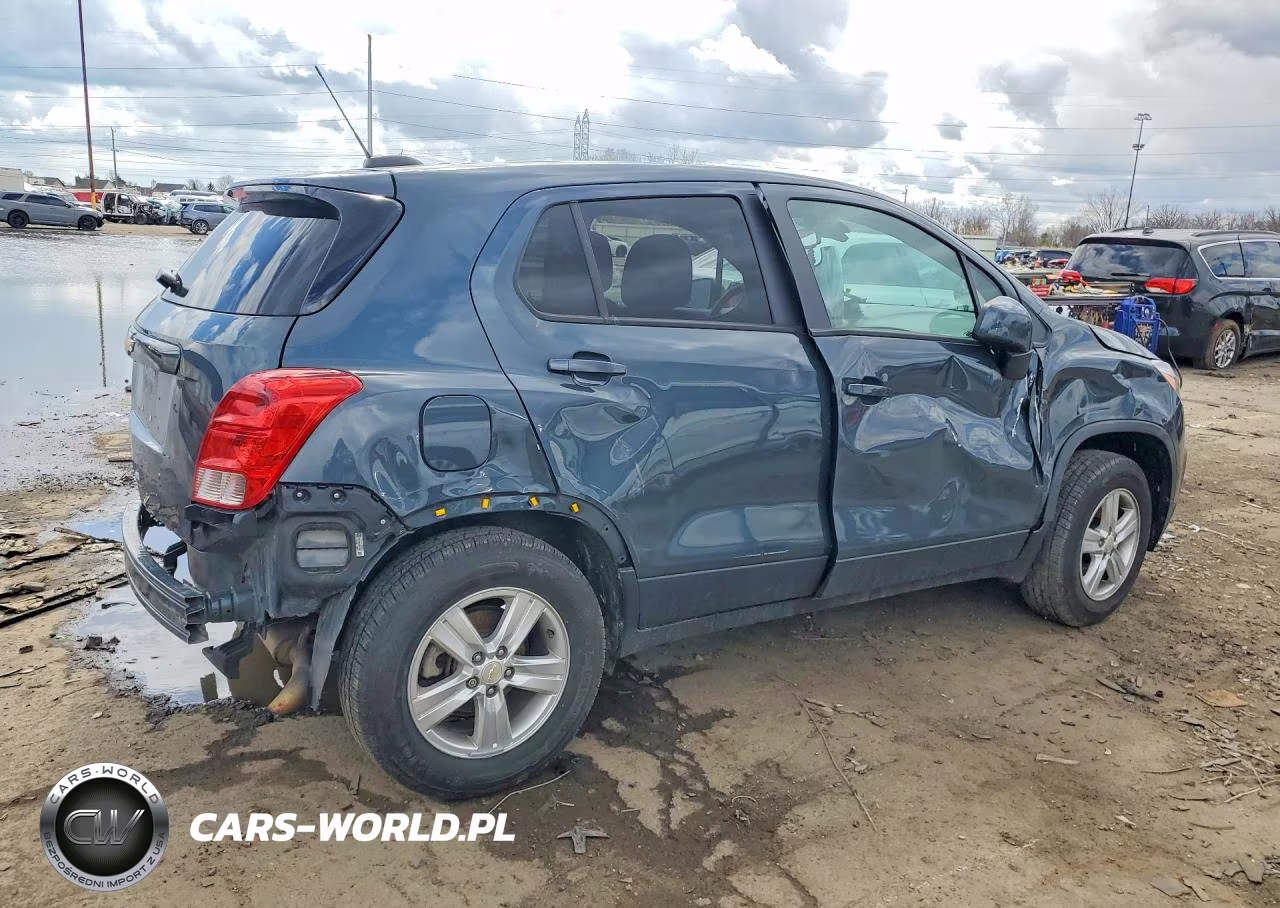 2021 Chevrolet Trax Ls VIN:KL7CJNSM2MB377394 - 3