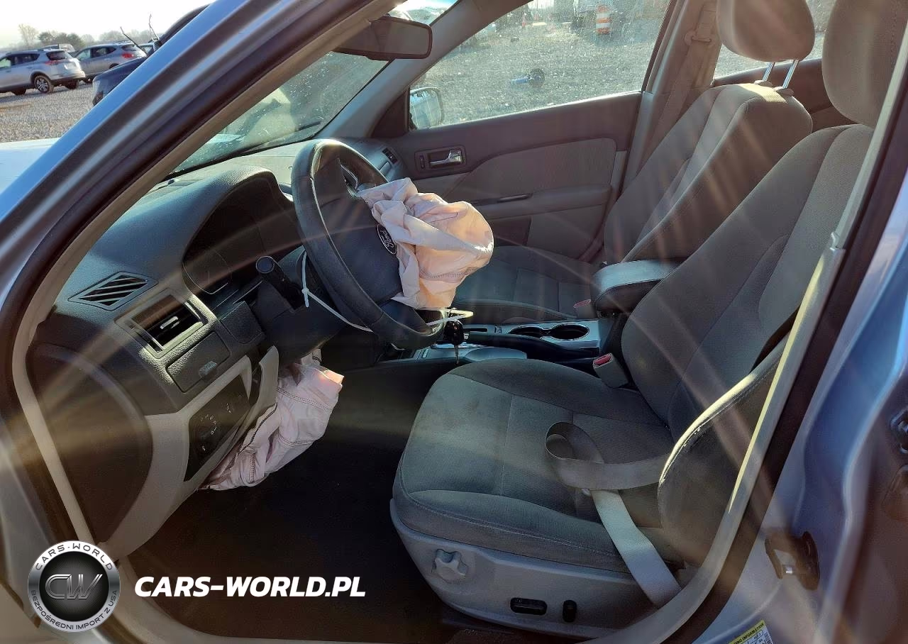 2010 Ford Fusion Hybrid VIN:3FADP0L32AR268820 - 7