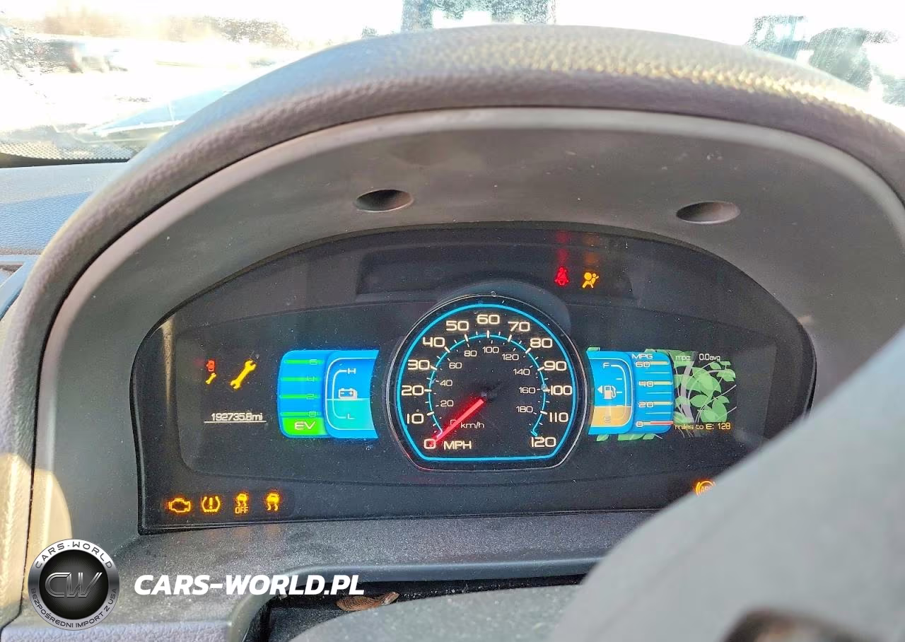 2010 Ford Fusion Hybrid VIN:3FADP0L32AR268820 - 9