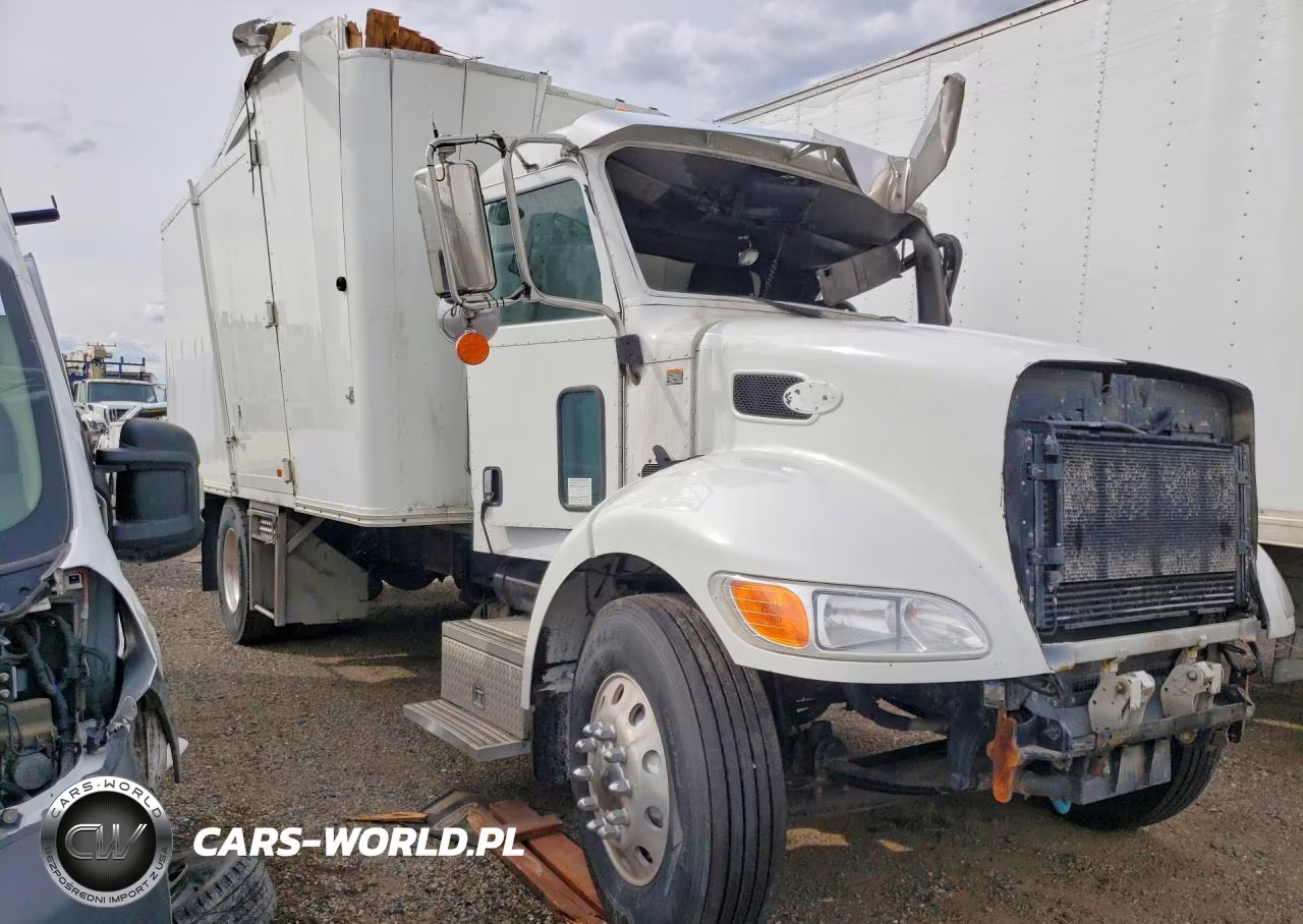 2022 Peterbilt 337 Box Truck VIN:2NP2HM6X4NM767642 - 4