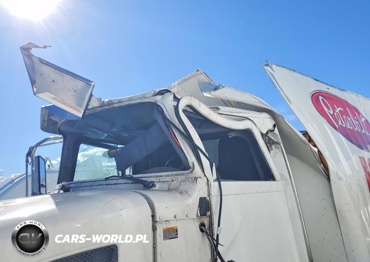 2022 Peterbilt 337 Box Truck VIN:2NP2HM6X4NM767642 - 9