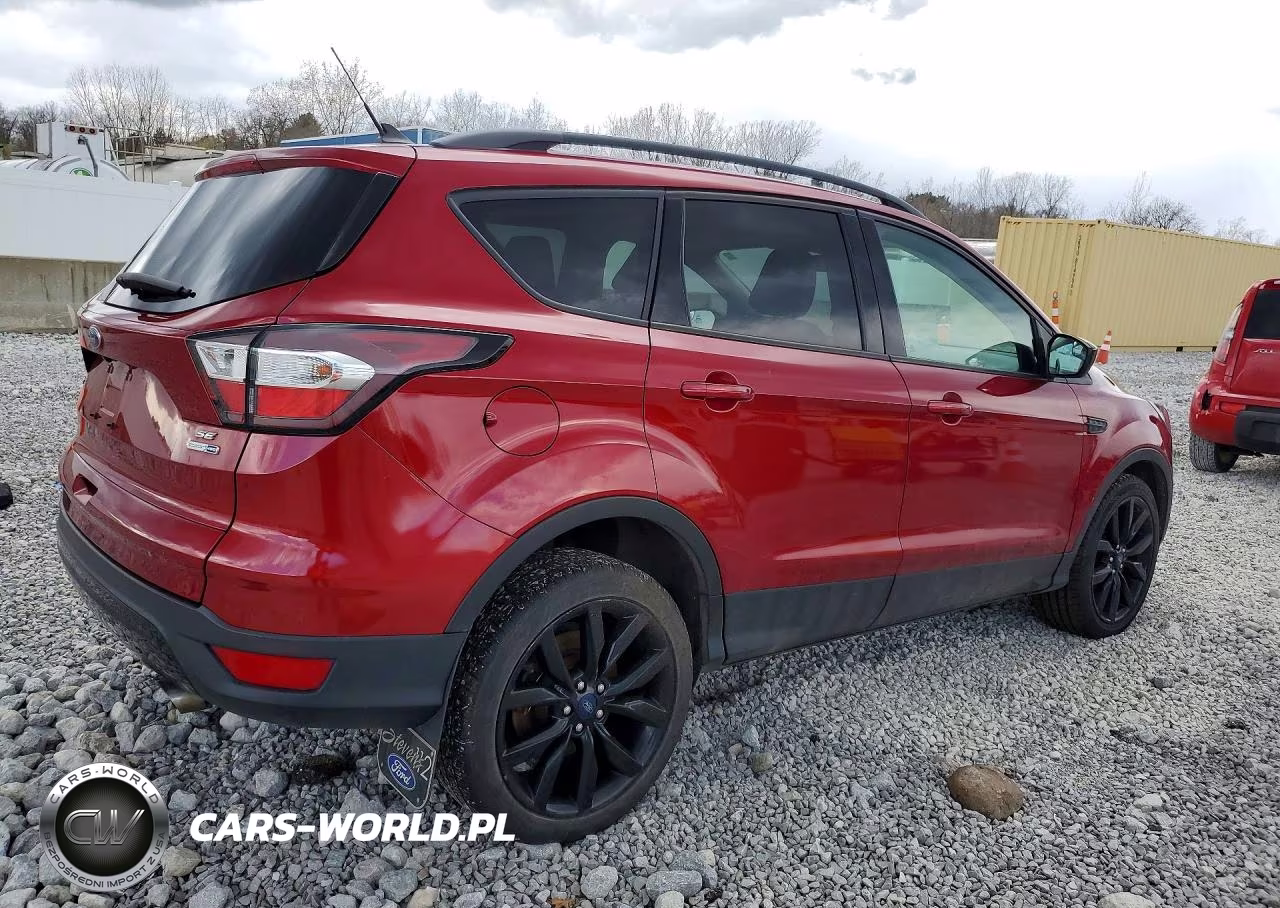 2018 Ford Escape Se VIN:1FMCU9GD9JUD33107 - 3