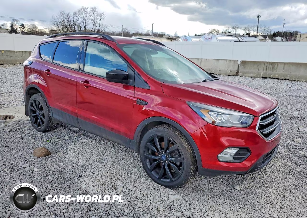 2018 Ford Escape Se VIN:1FMCU9GD9JUD33107 - 4