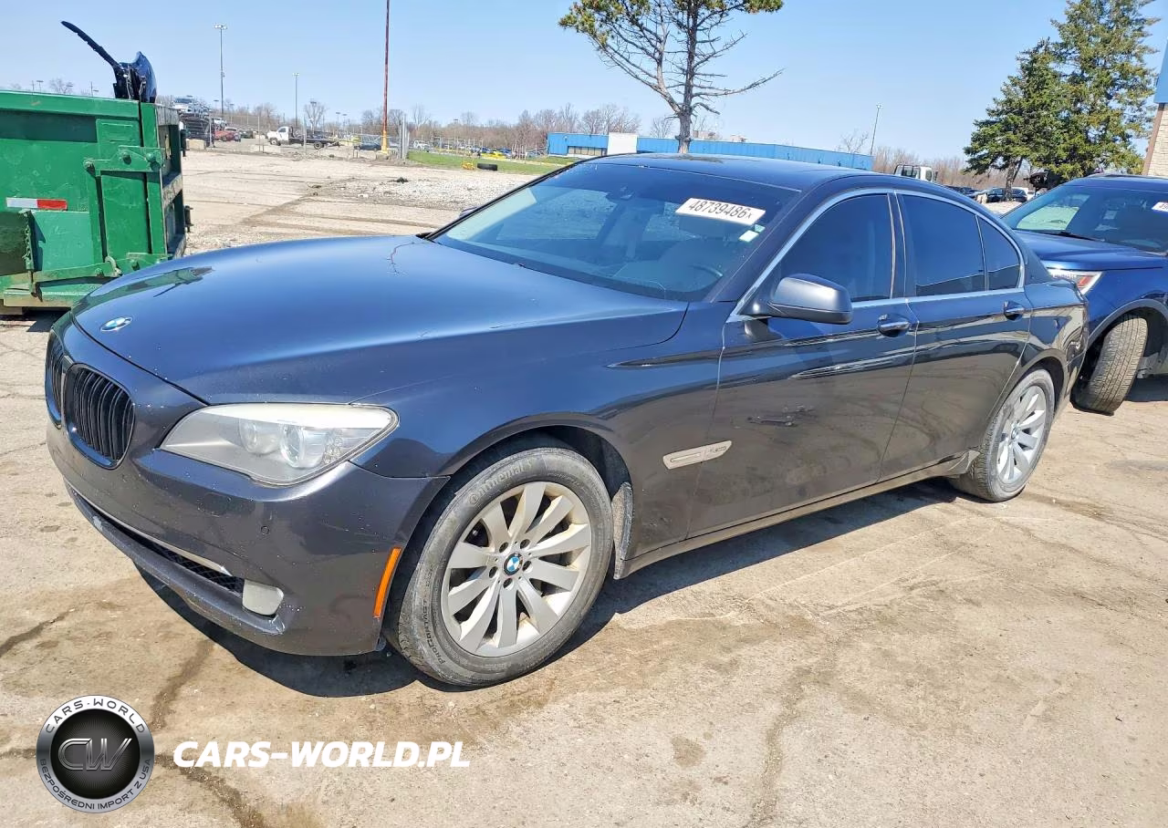 2011 BMW 750 Xi
