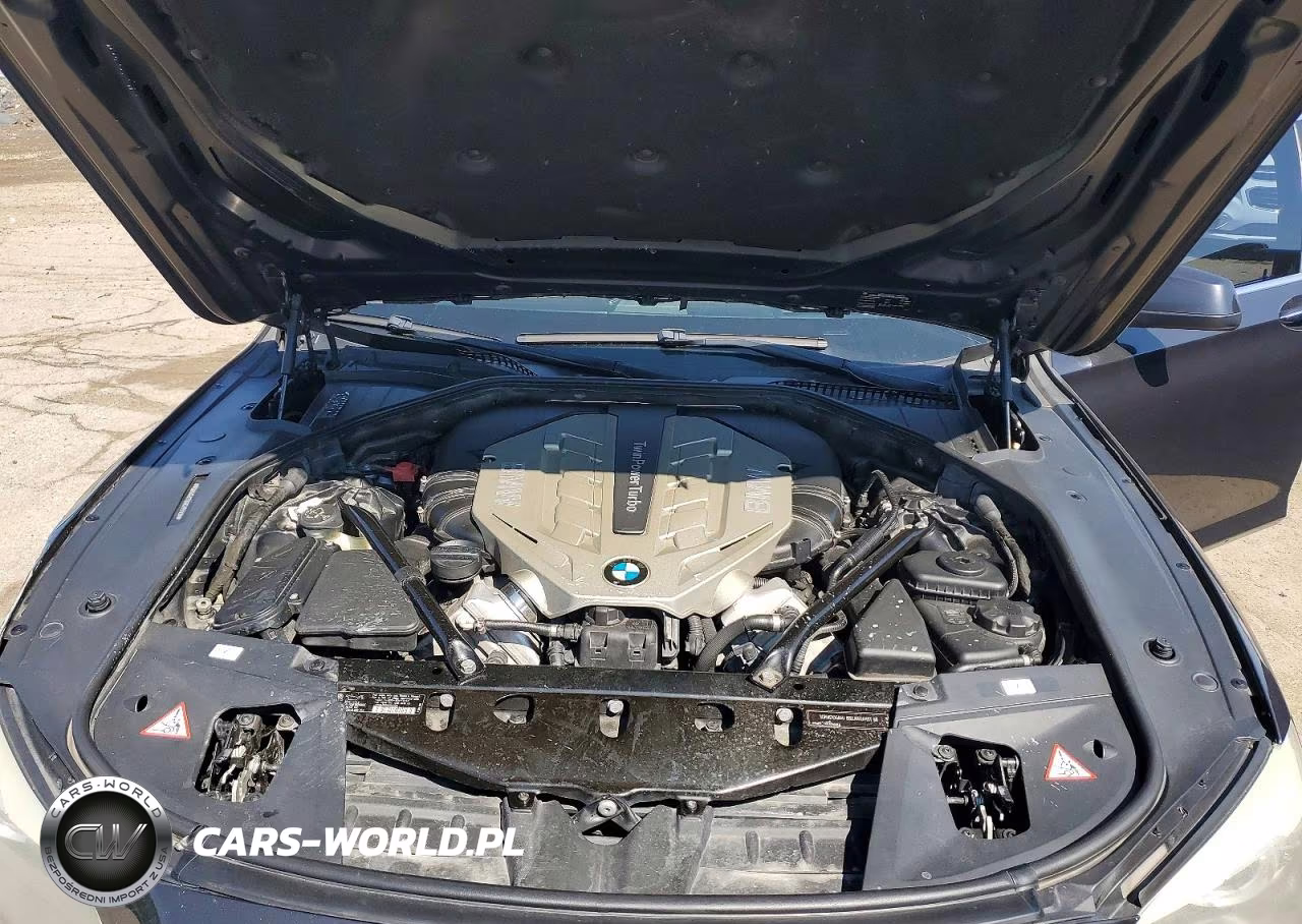 2011 BMW 750 Xi VIN:WBAKC6C5XBC395118 - 11