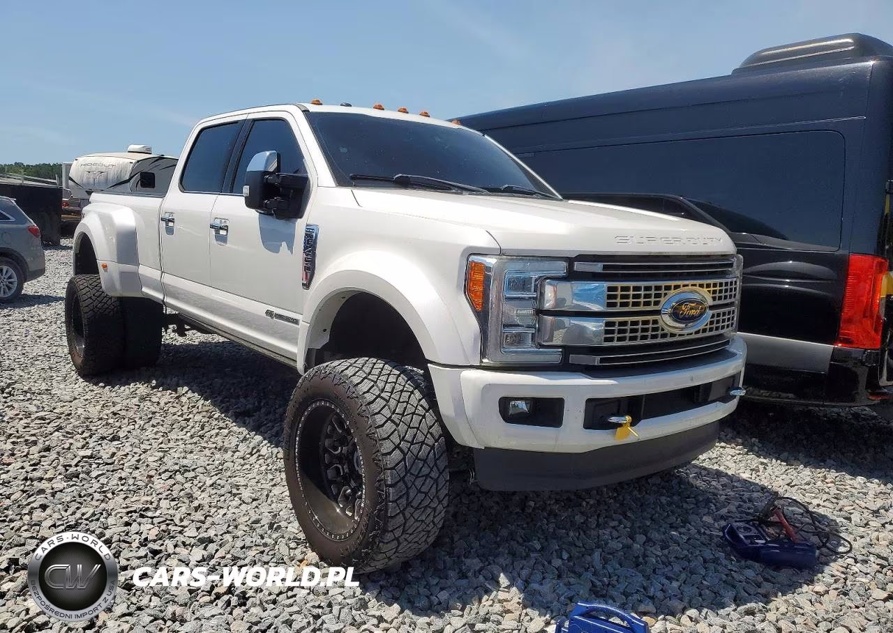 2018 Ford F450 Super Duty – zdjęcie 1 z 10