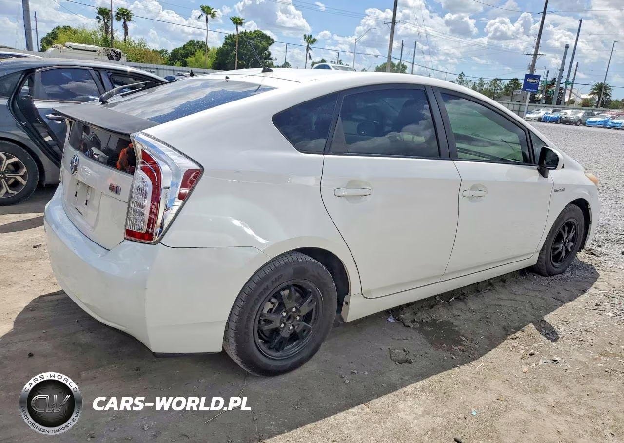 2012 Toyota Prius Two VIN:JTDKN3DU2C5399512 - 3