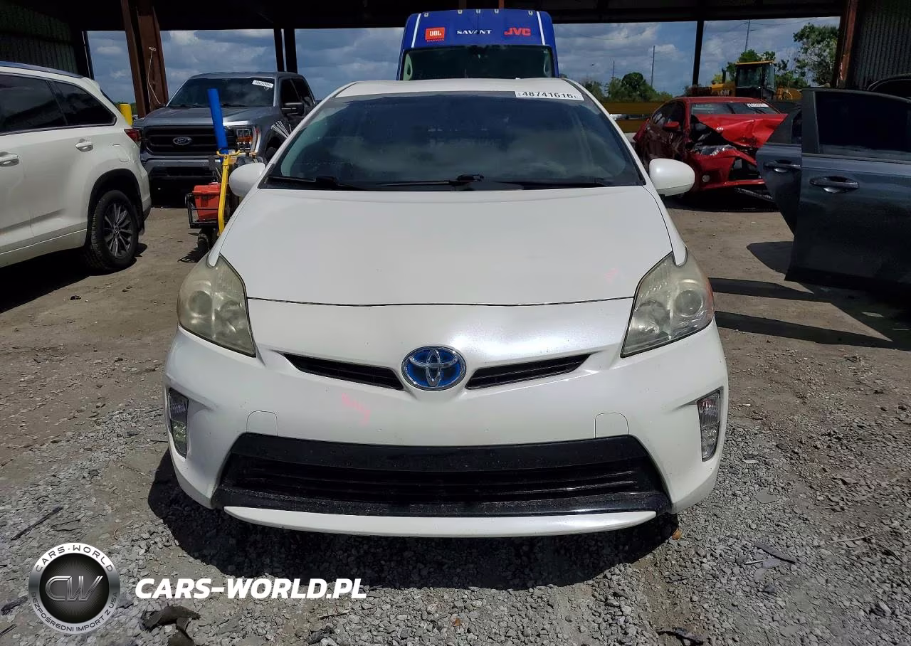 2012 Toyota Prius Two VIN:JTDKN3DU2C5399512 - 5