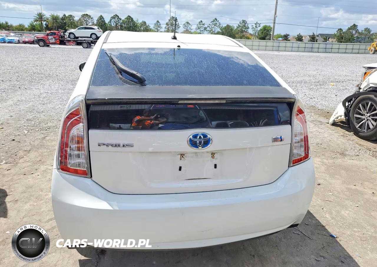 2012 Toyota Prius Two VIN:JTDKN3DU2C5399512 - 6