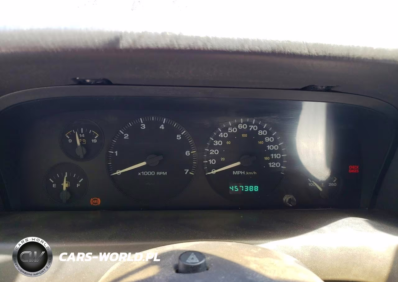 1999 Jeep Grand Cherokee Laredo VIN:1J4G258S6XC578277 - 9
