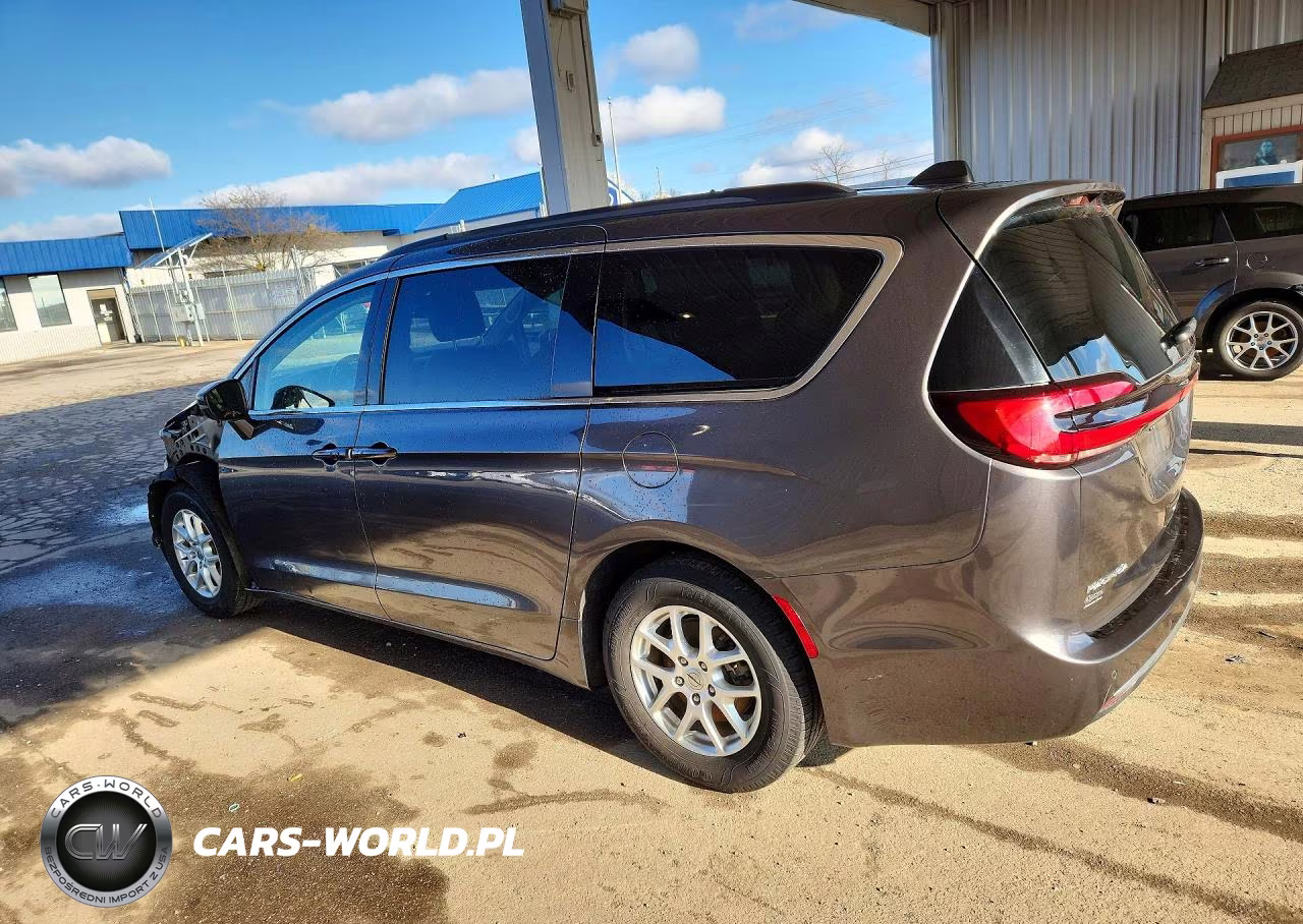 2022 Chrysler Pacifica Touring L VIN:2C4RC1BG3NR148946 - 2