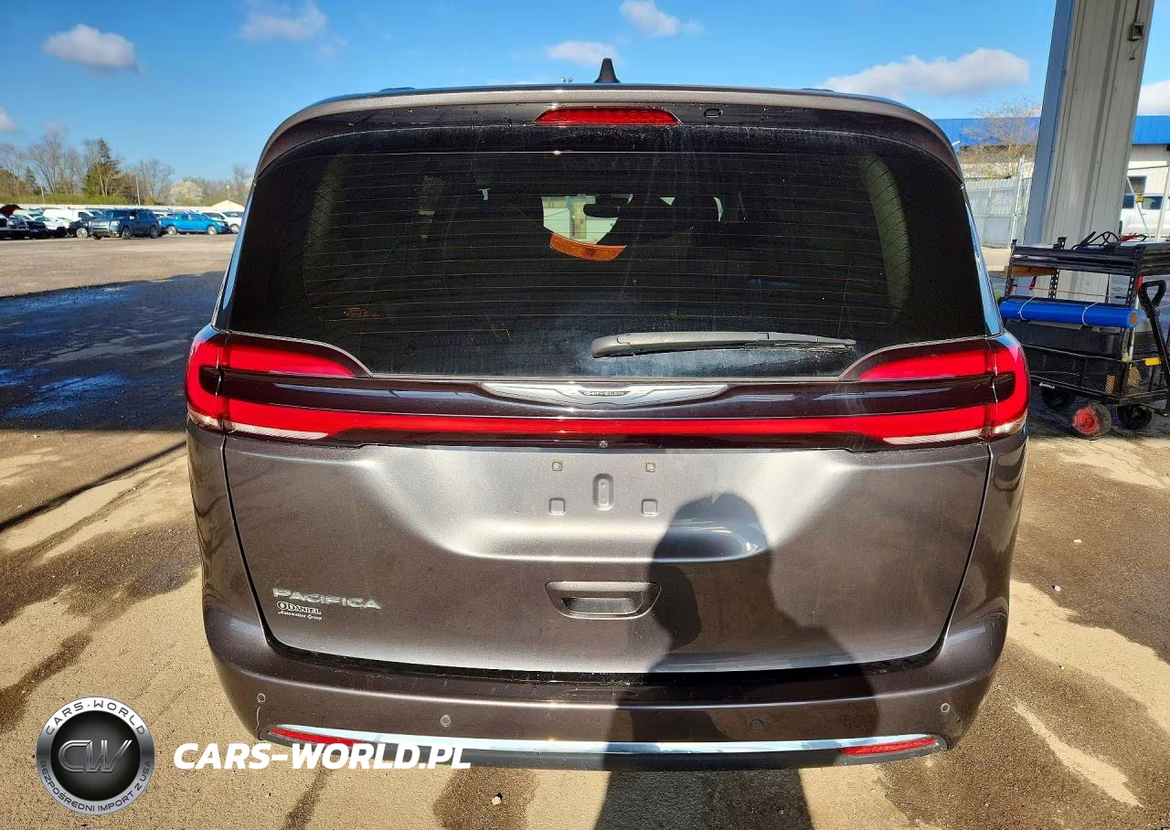 2022 Chrysler Pacifica Touring L VIN:2C4RC1BG3NR148946 - 6