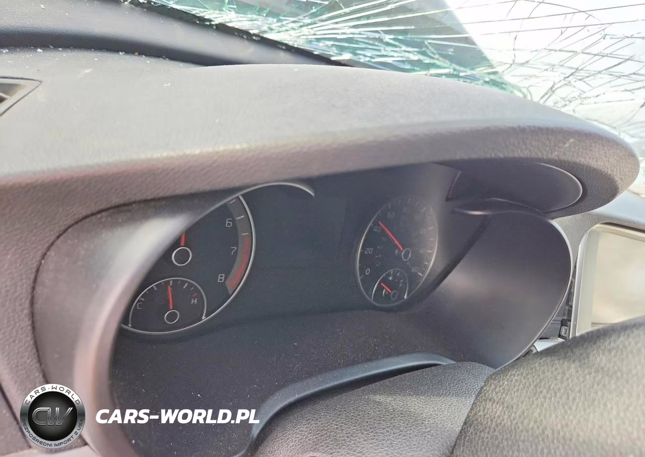 2019 Kia Optima Lx VIN:5XXGT4L37KG300087 - 9