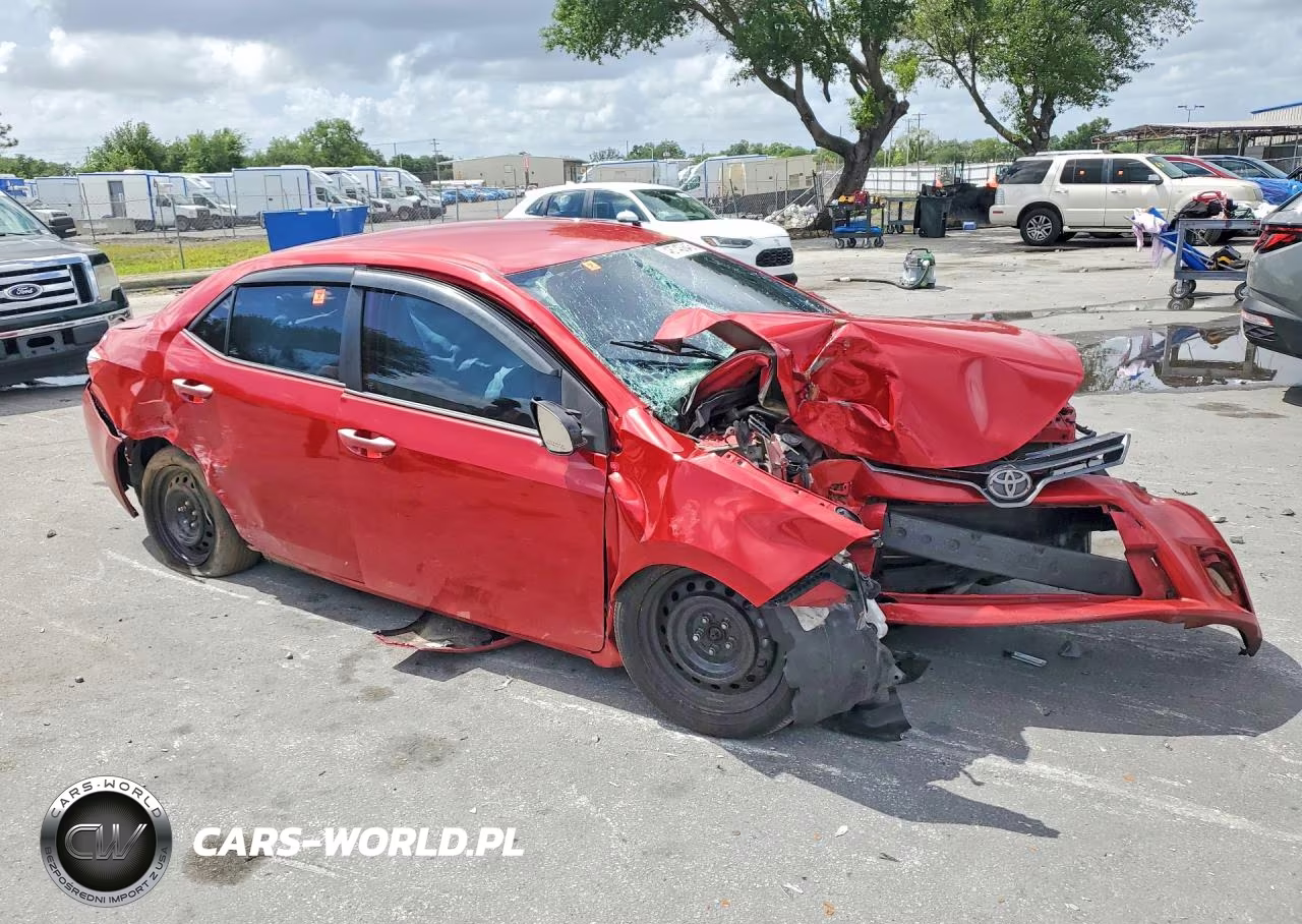 2016 Toyota Corolla Le VIN:2T1BURHE6GC670606 - 4