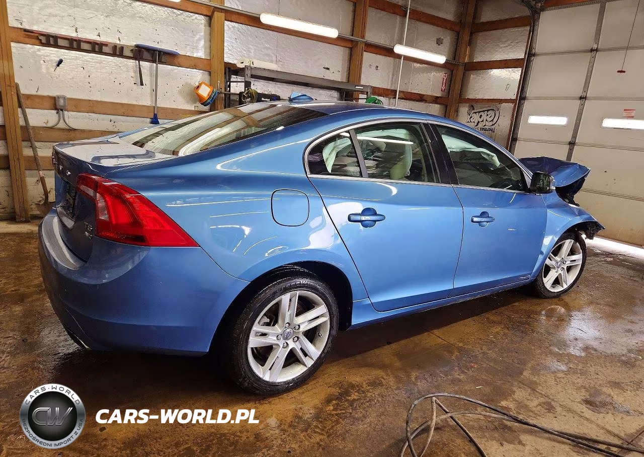 2014 Volvo S60 T5 VIN:YV1612FH3E1284333 - 3