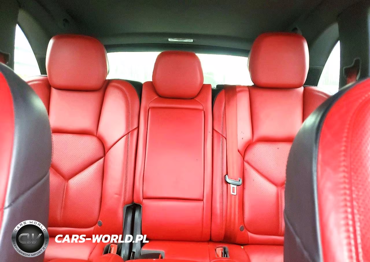 2016 Porsche Cayenne VIN:WP1AA2A20GKA08092 - 10