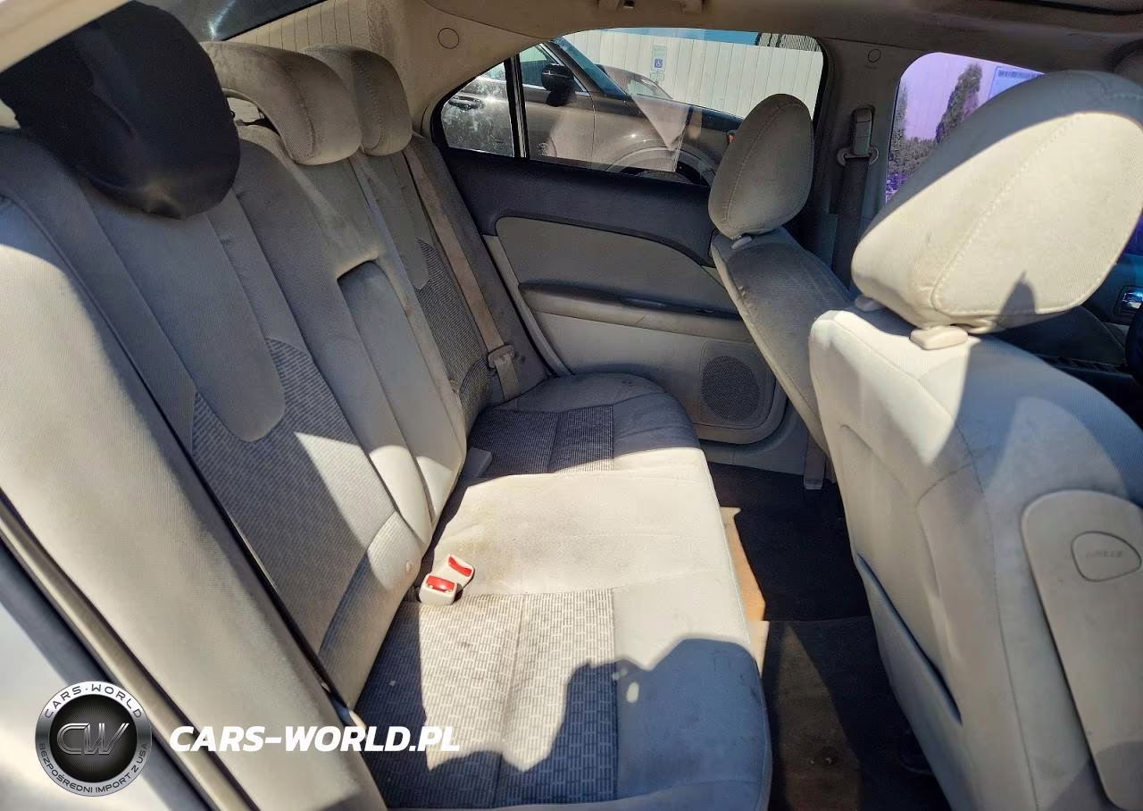2010 Ford Fusion Se VIN:3FAHP0HA0AR324083 - 10