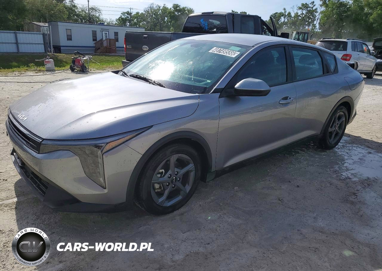 2025 Kia K4 Lxs