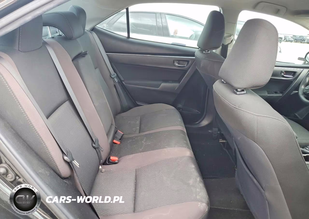 2018 Toyota Corolla Le VIN:5YFBURHE0JP836285 - 10