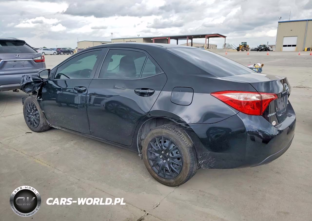 2018 Toyota Corolla Le VIN:5YFBURHE0JP836285 - 2