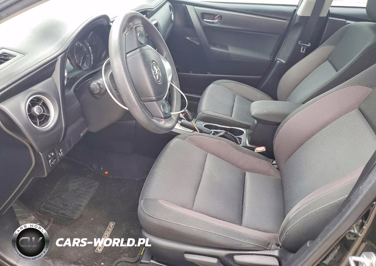 2018 Toyota Corolla Le VIN:5YFBURHE0JP836285 - 7