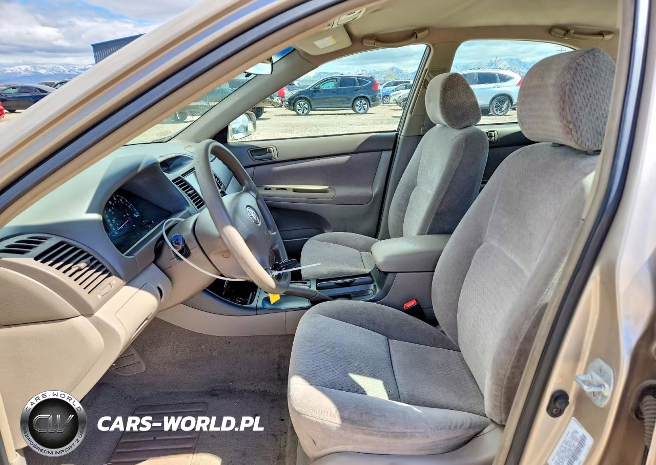 2002 Toyota Camry Le VIN:4T1BE32K32U514118 - 7