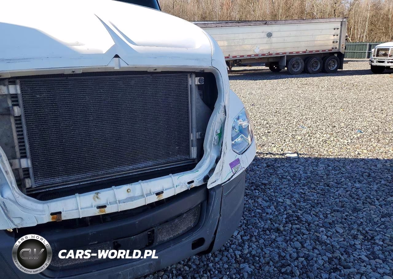 2018 International Lt625 Semi Truck VIN:3HSDZTZR0JN213640 - 9