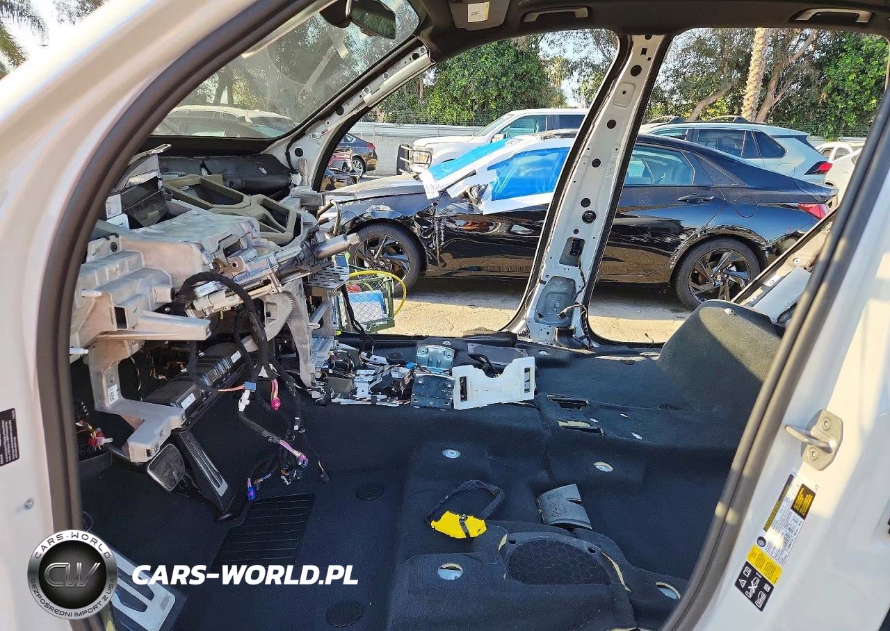 2024 BMW X5 xDrive40I VIN:5UX23EU07R9T10337 - 7
