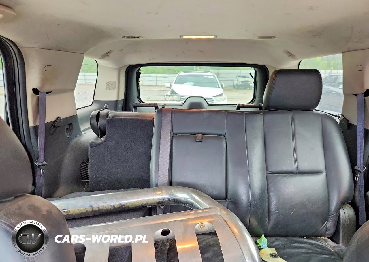 2011 Chevrolet Tahoe C1500 Ls VIN:1GNSCAE05BR140274 - 10
