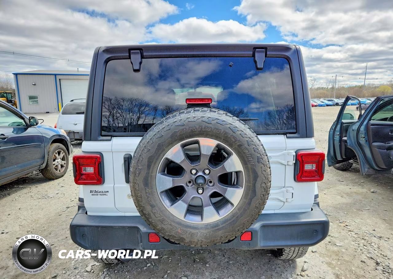2018 Jeep Wrangler Unlimited Sahara VIN:1C4HJXEG3JW299870 - 6