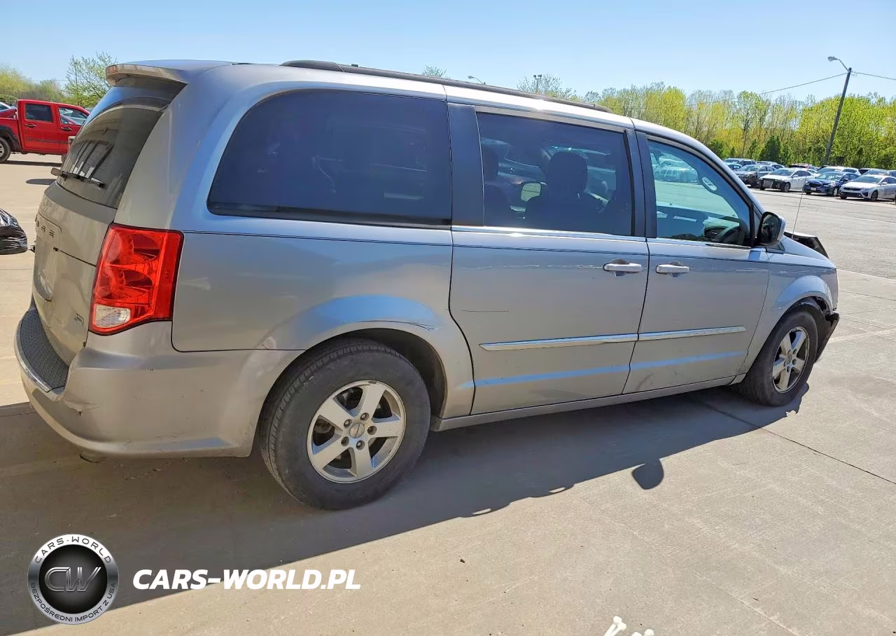 2013 Dodge Grand Caravan Sxt VIN:2C4RDGCG8DR545940 - 3