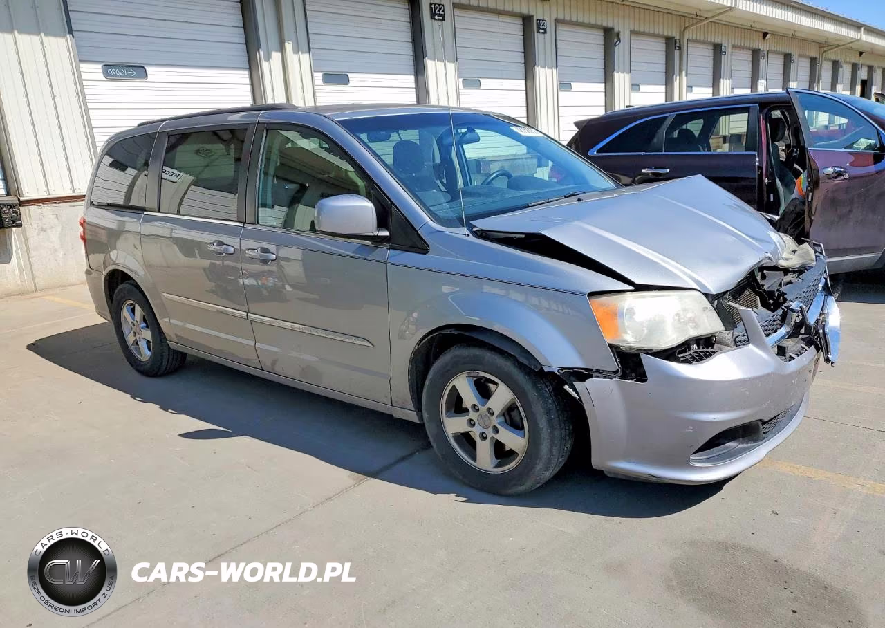 2013 Dodge Grand Caravan Sxt VIN:2C4RDGCG8DR545940 - 4