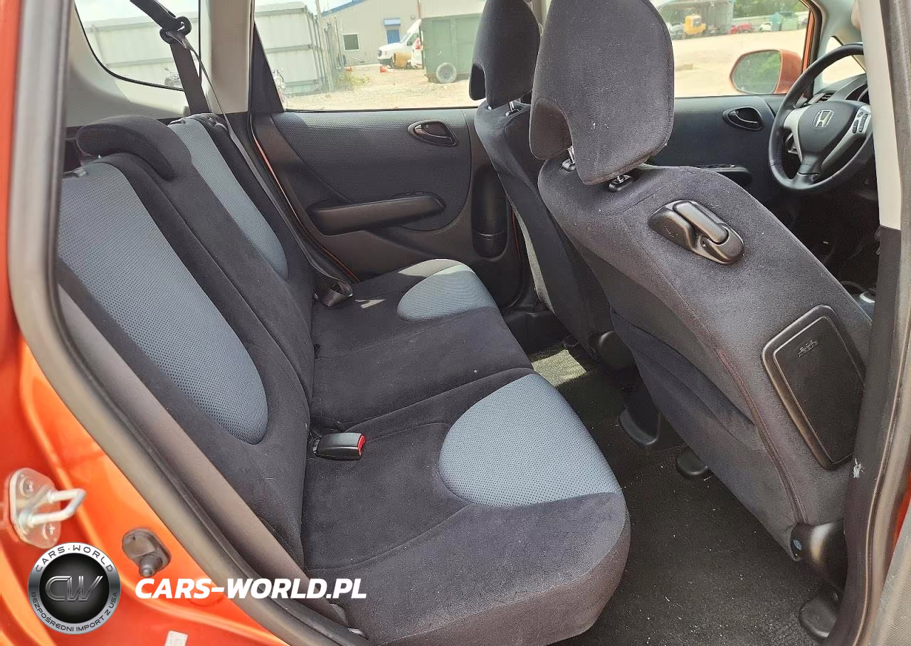 2007 Honda Fit S VIN:JHMGD37667S055175 - 11