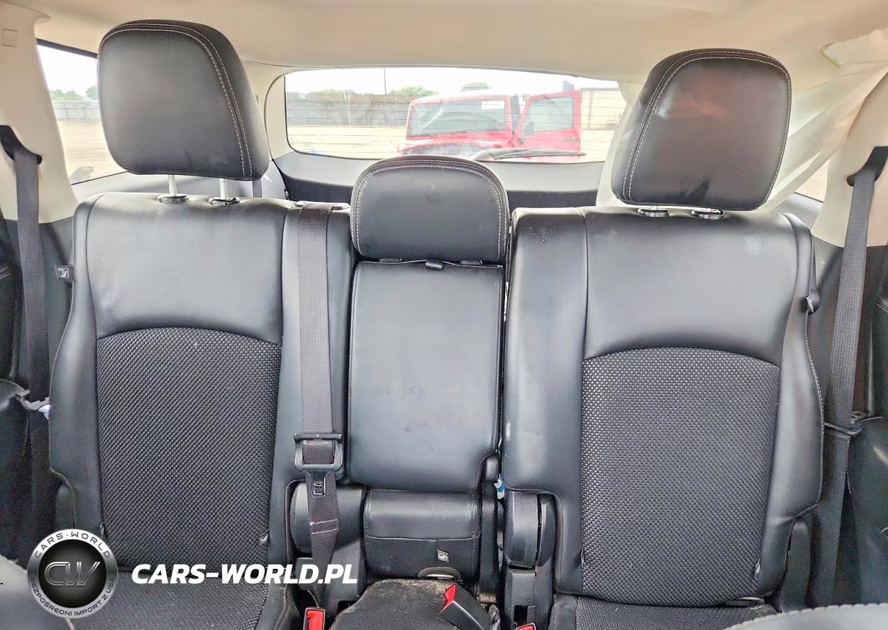 2020 Dodge Journey Crossroad VIN:3C4PDCGB9LT266992 - 10