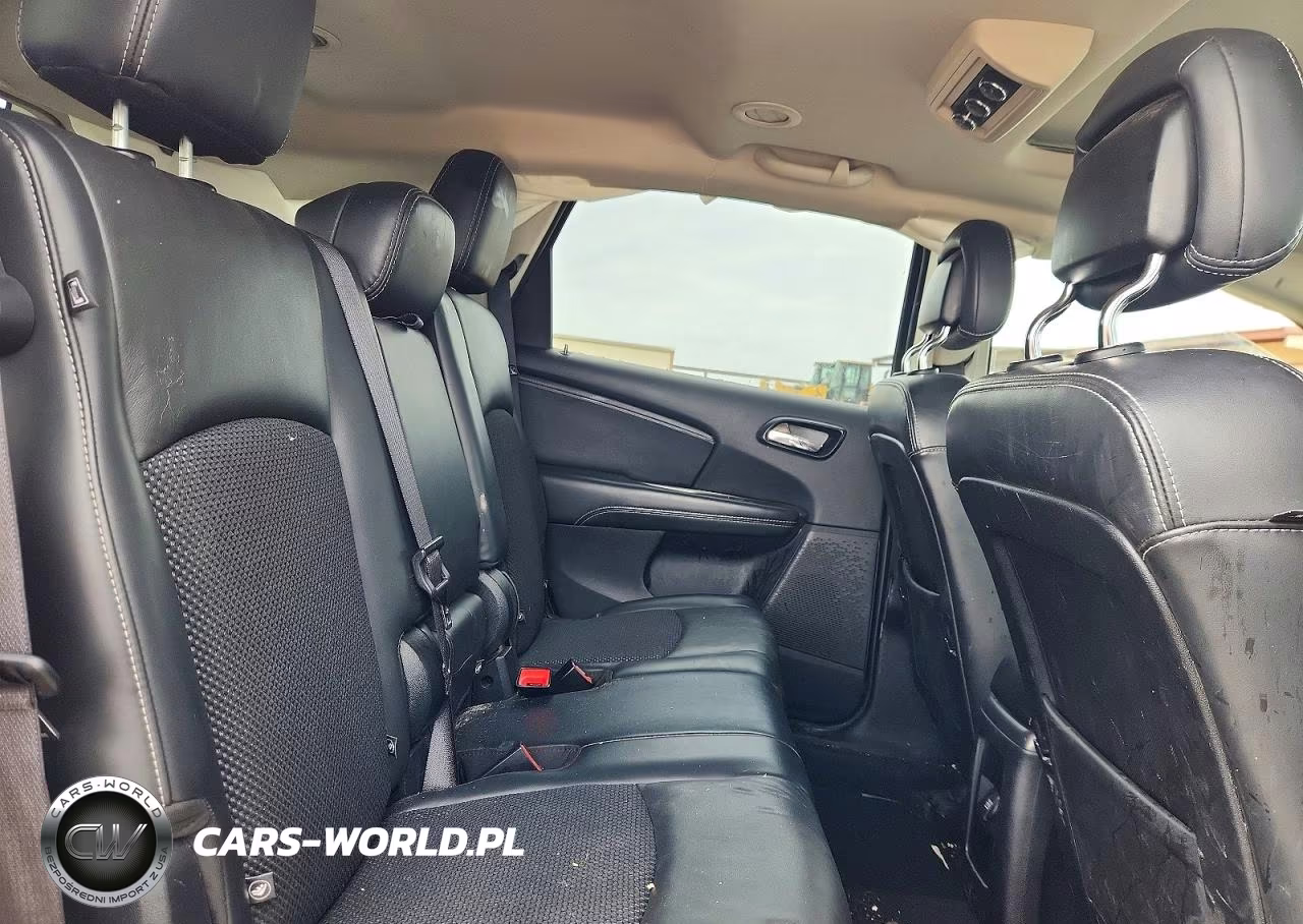 2020 Dodge Journey Crossroad VIN:3C4PDCGB9LT266992 - 11