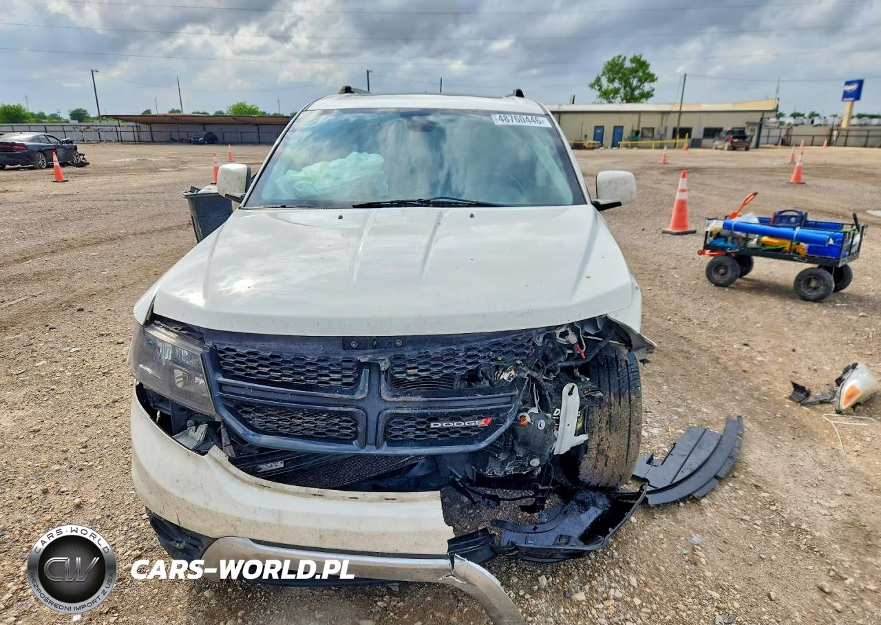 2020 Dodge Journey Crossroad VIN:3C4PDCGB9LT266992 - 5