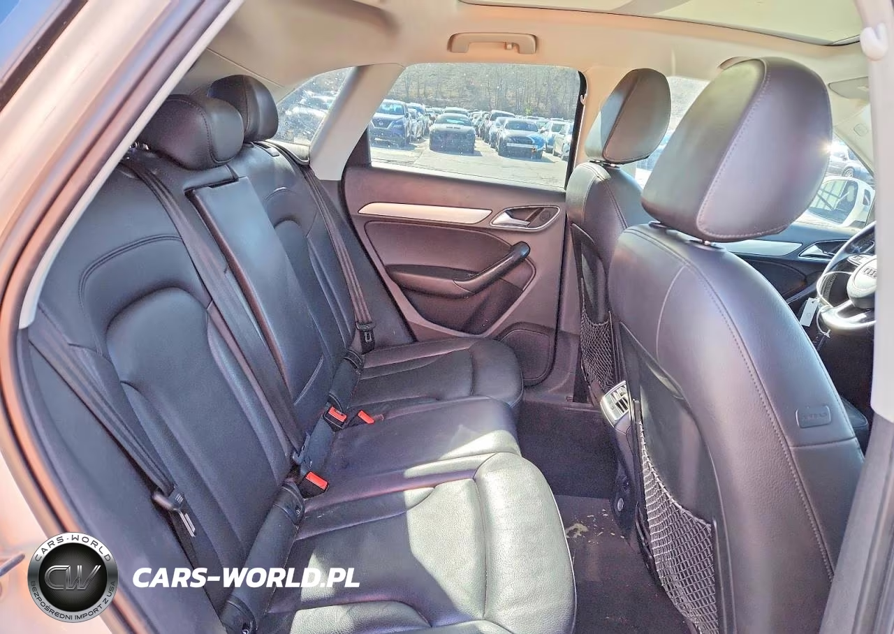2015 Audi Q3 Premium Plus VIN:WA1EFCFS8FR013429 - 11