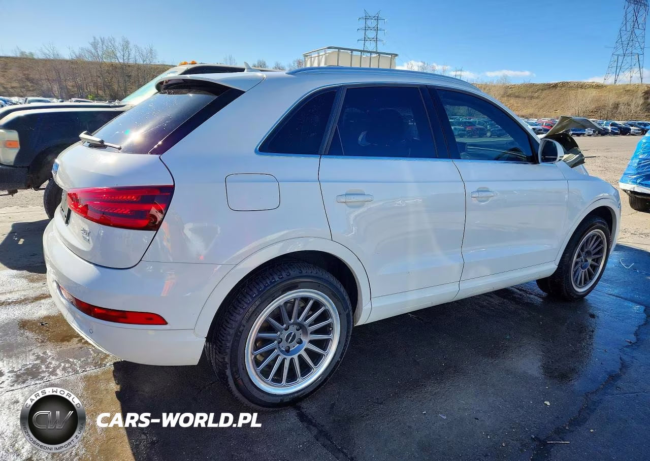 2015 Audi Q3 Premium Plus VIN:WA1EFCFS8FR013429 - 3