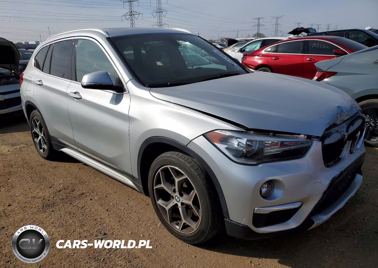 2018 BMW X1 xDrive28I VIN:WBXHT3C32J5L32188 - 4