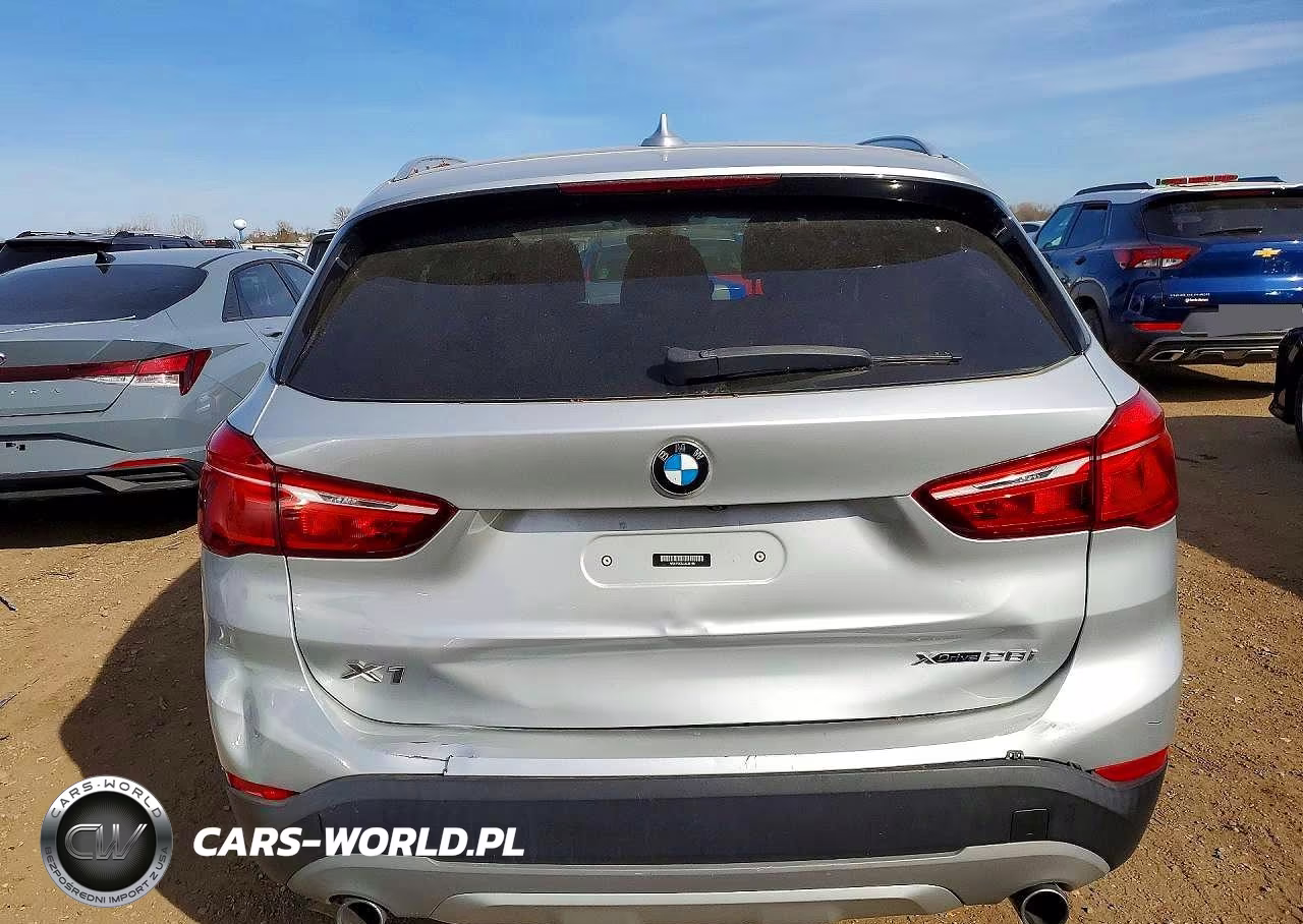 2018 BMW X1 xDrive28I VIN:WBXHT3C32J5L32188 - 6