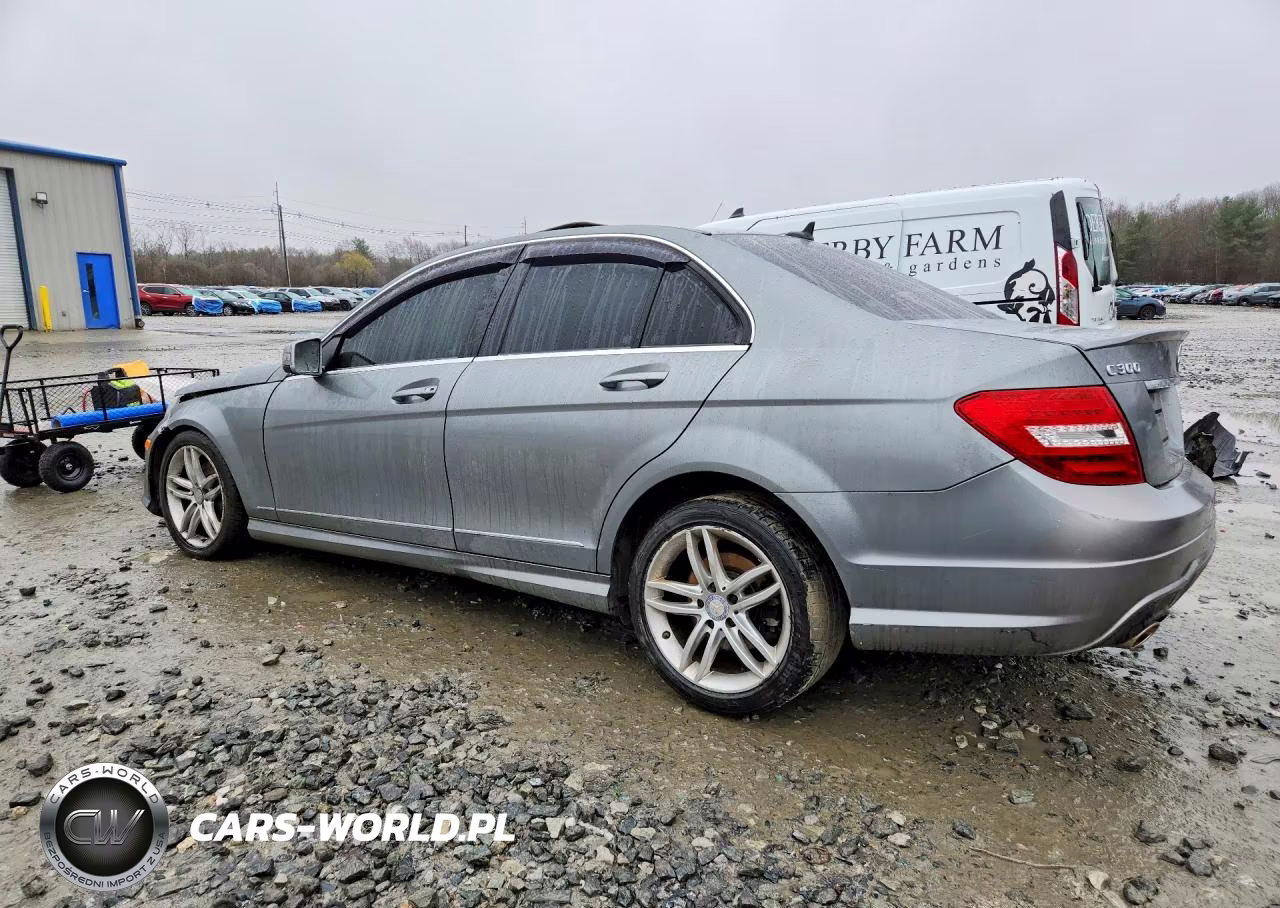 2014 Mercedes-Benz C 300 4Matic VIN:WDDGF8AB5ER311217 - 2