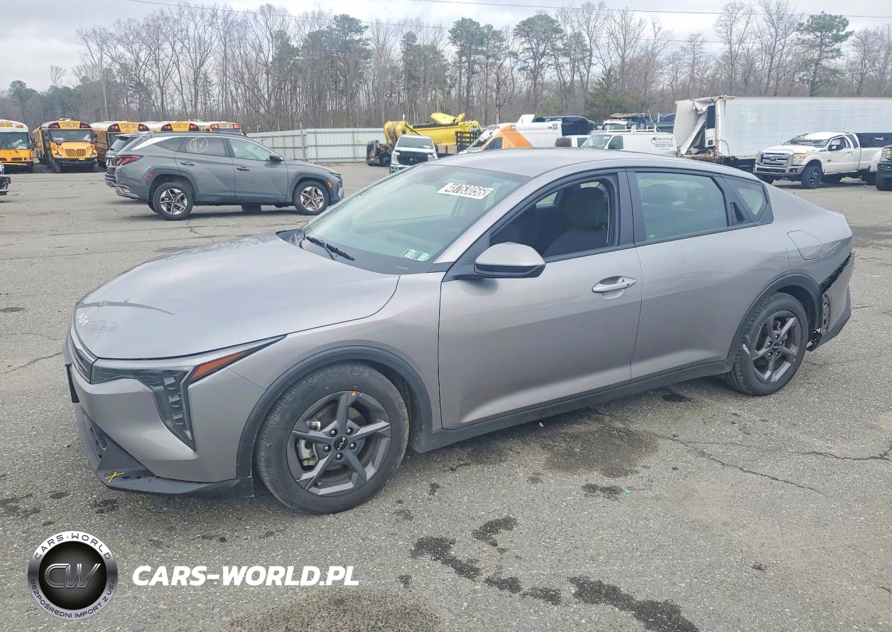 2025 Kia K4 Lxs