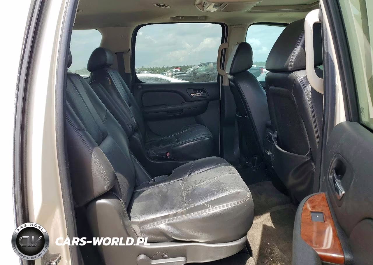 2008 Chevrolet Suburban C1500 Ls VIN:1GNFC16098R246087 - 11