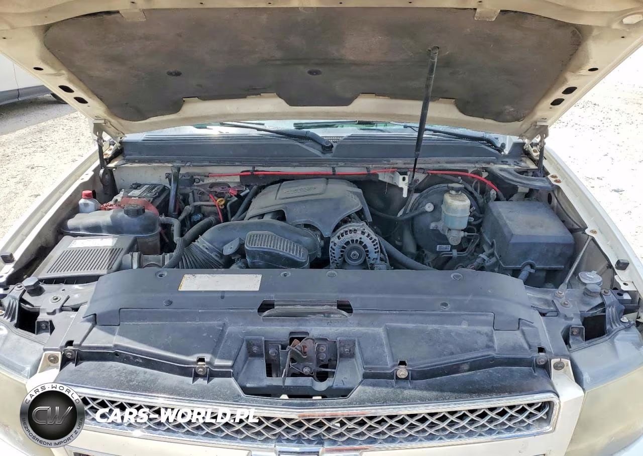2008 Chevrolet Suburban C1500 Ls VIN:1GNFC16098R246087 - 12