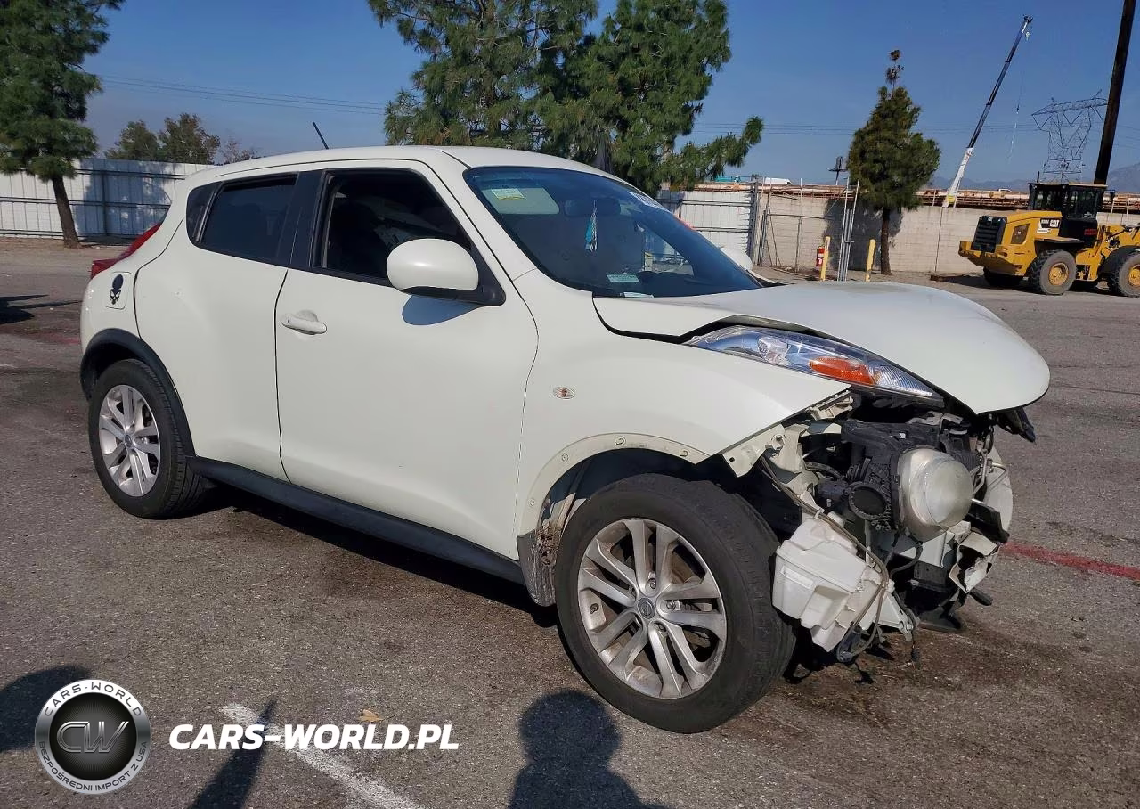 2012 Nissan Juke S VIN:JN8AF5MR5CT103933 - 4